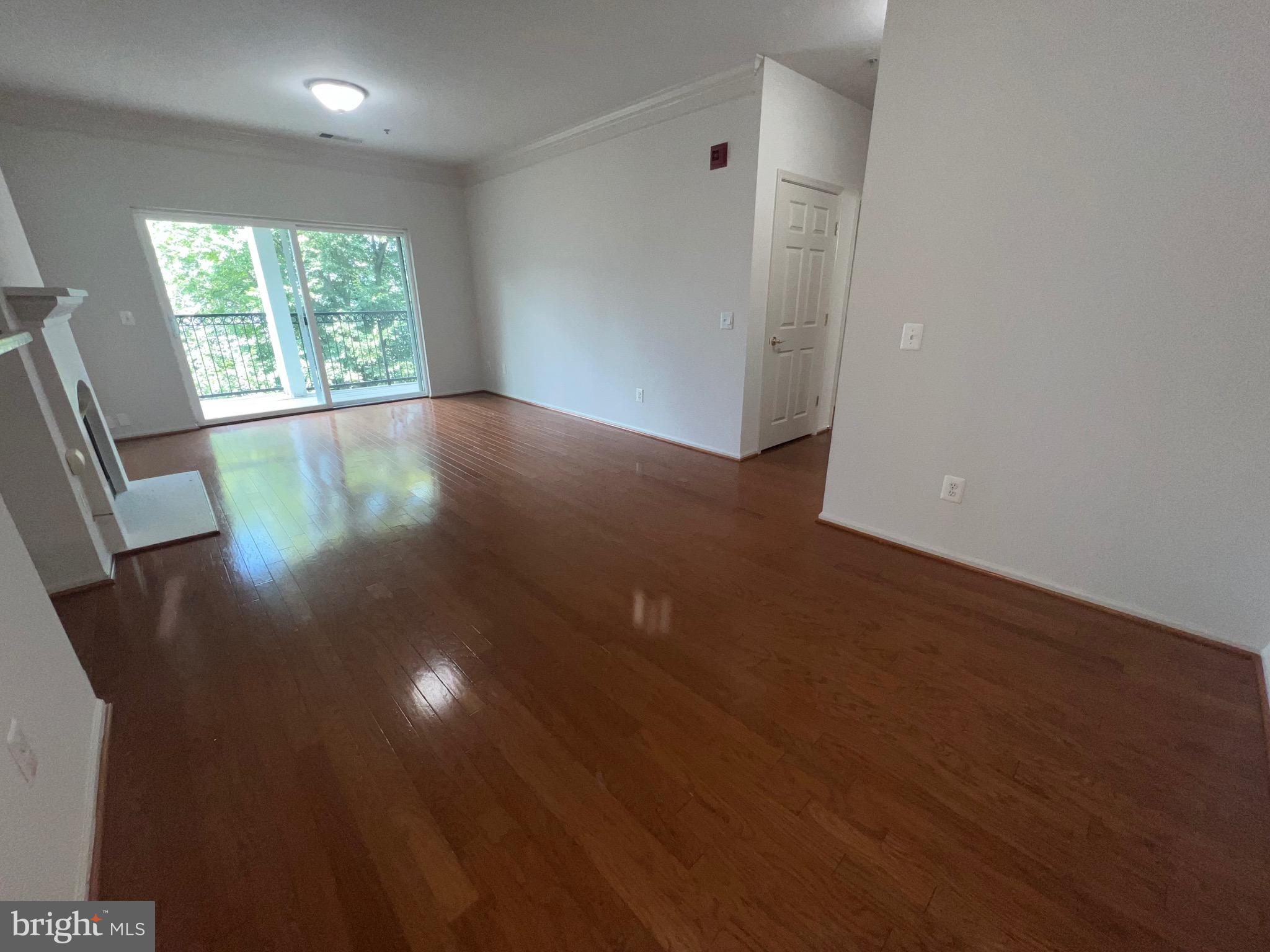 1521 SPRING GATE DRIVE 10308