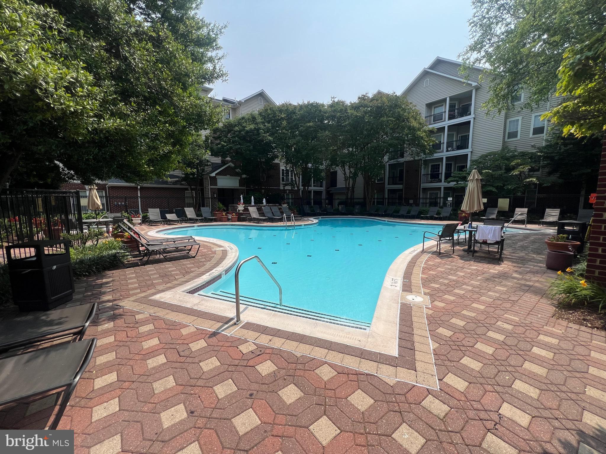 1521 SPRING GATE DRIVE 10308