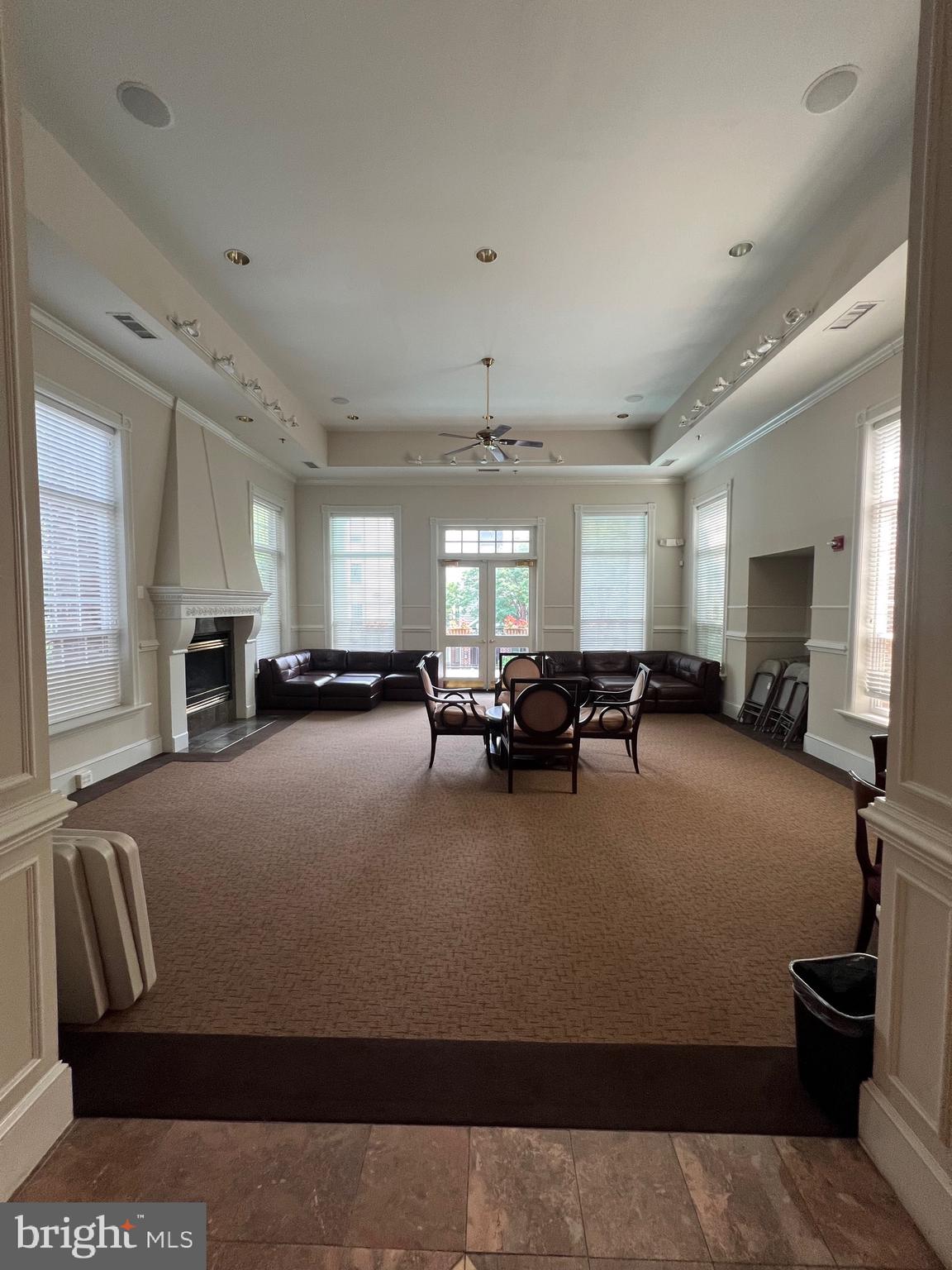 1521 SPRING GATE DRIVE 10308