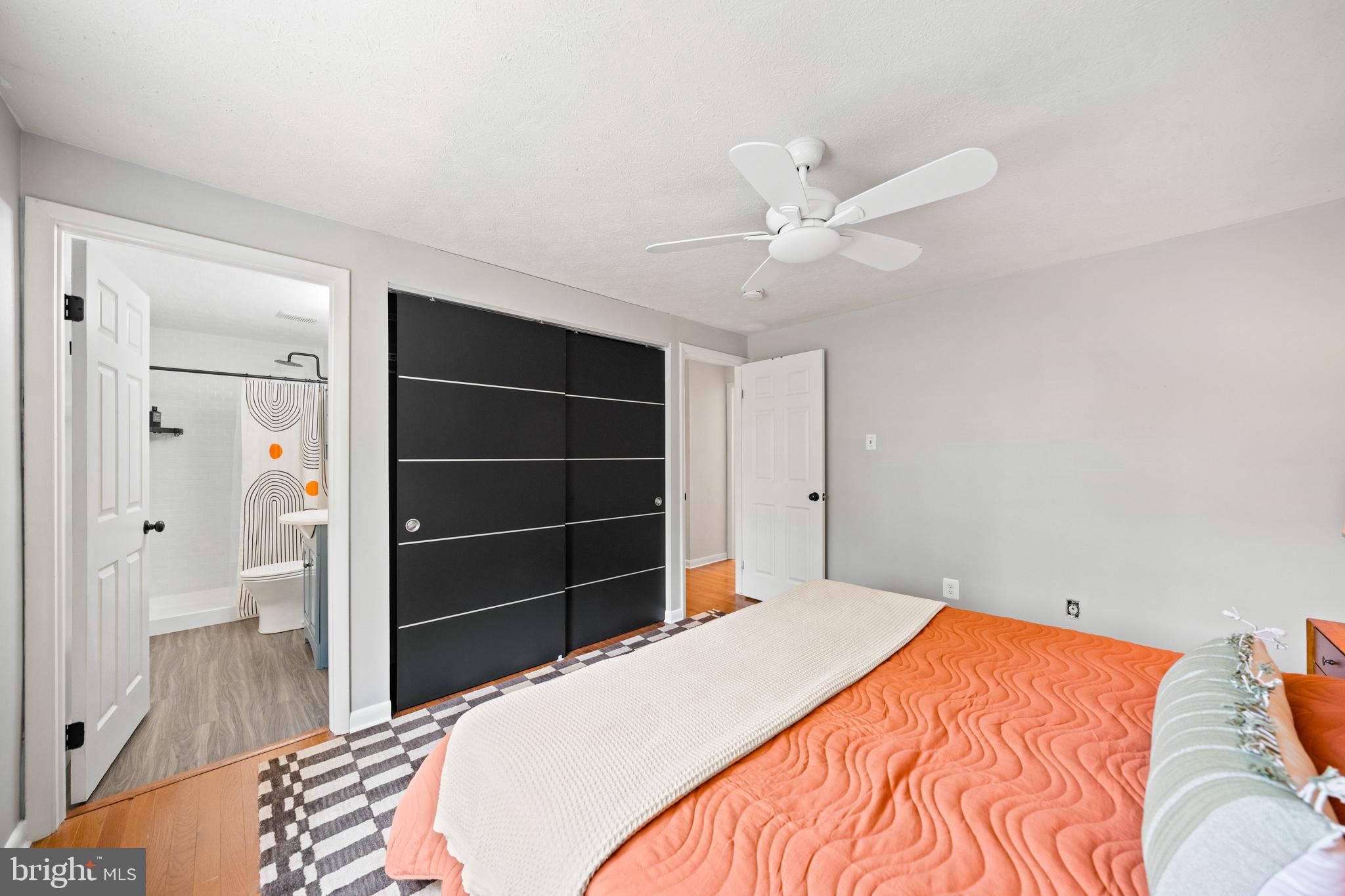 7012 VANTAGE DRIVE