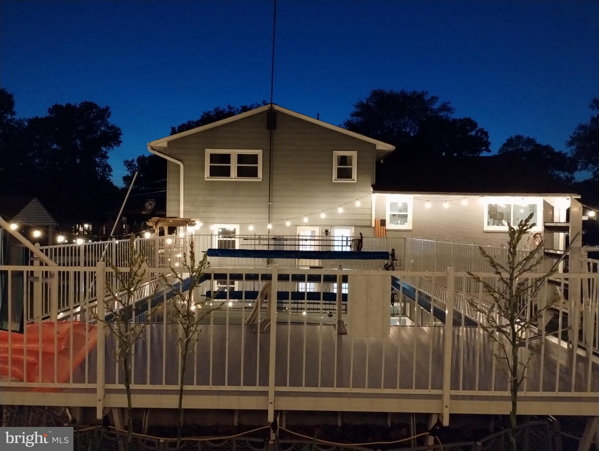 8827 CAMFIELD DRIVE