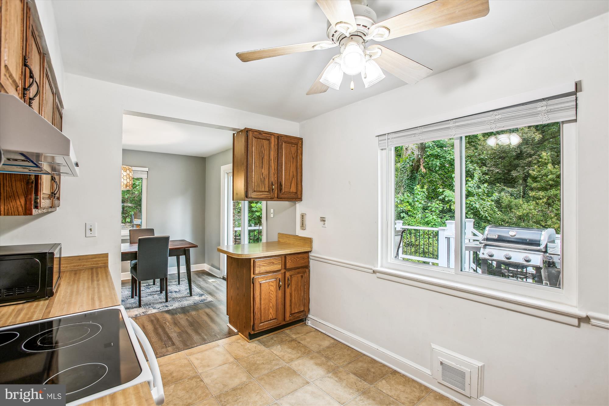 3305 GRAHAM ROAD