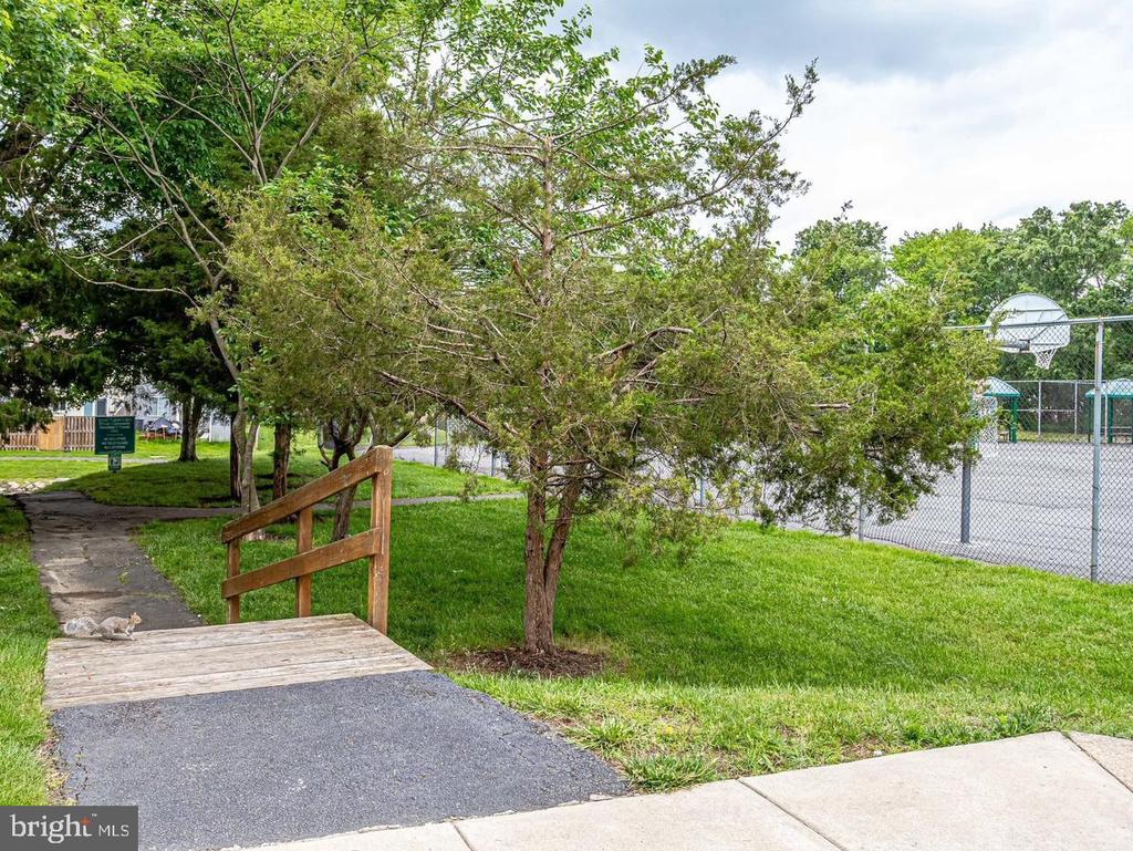 8385 BROCKHAM DRIVE Unit: H