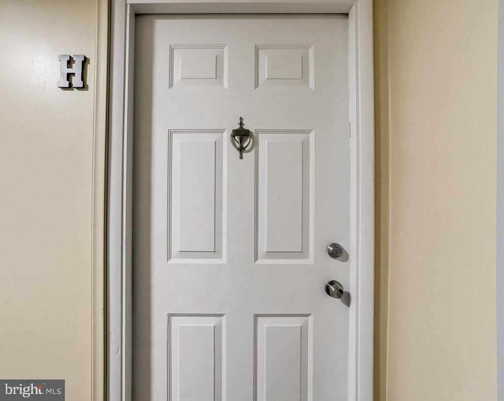 8385 BROCKHAM DRIVE Unit: H