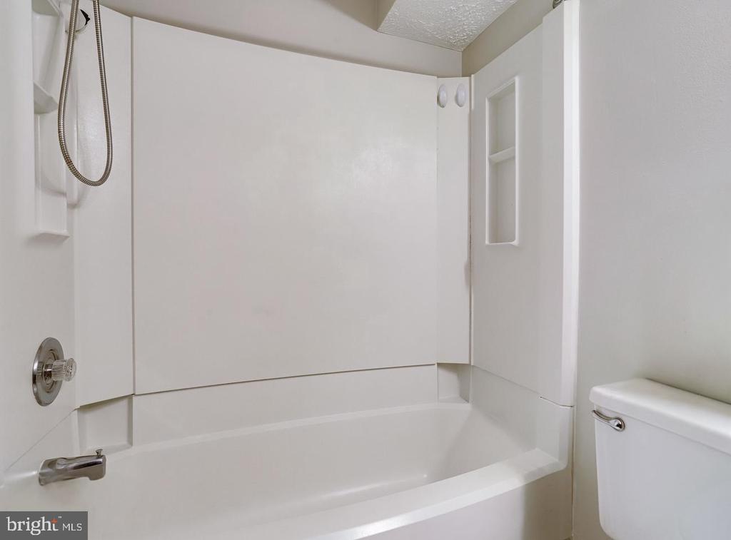 8385 BROCKHAM DRIVE Unit: H