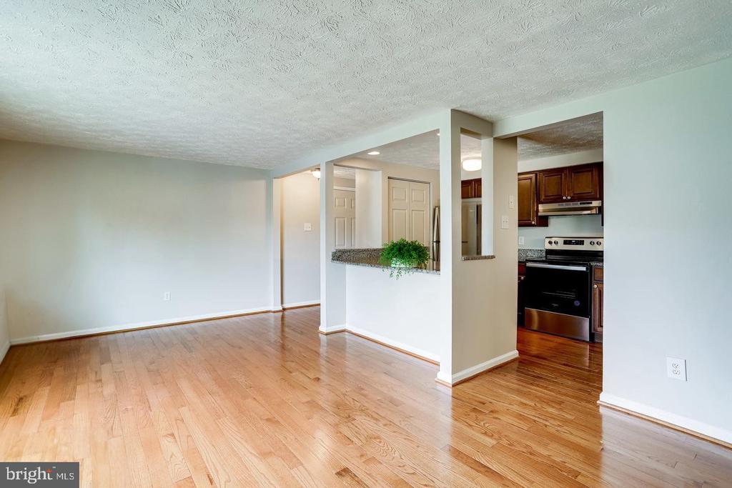 8385 BROCKHAM DRIVE Unit: H