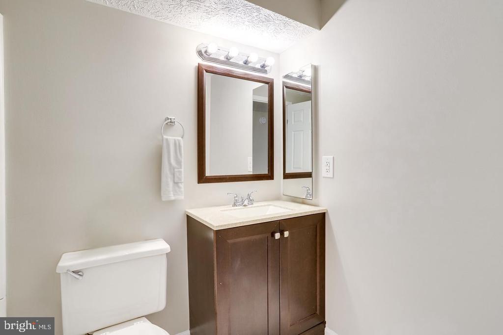 8385 BROCKHAM DRIVE Unit: H