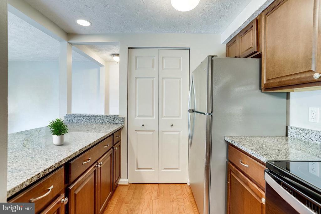 8385 BROCKHAM DRIVE Unit: H