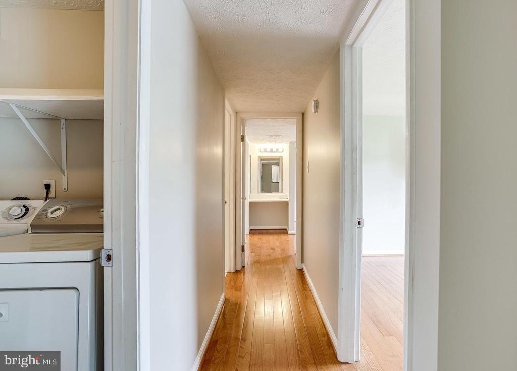 8385 BROCKHAM DRIVE Unit: H