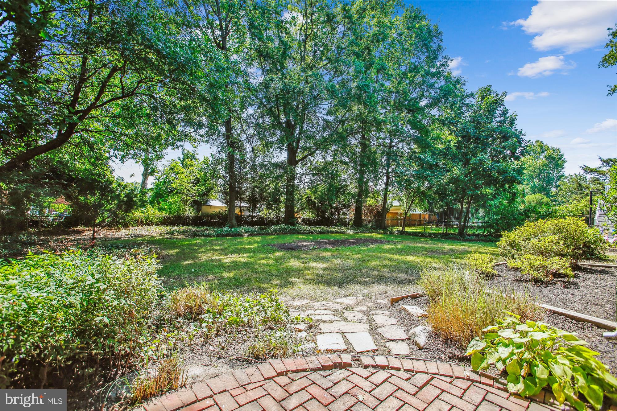 5909 FREDERICK STREET