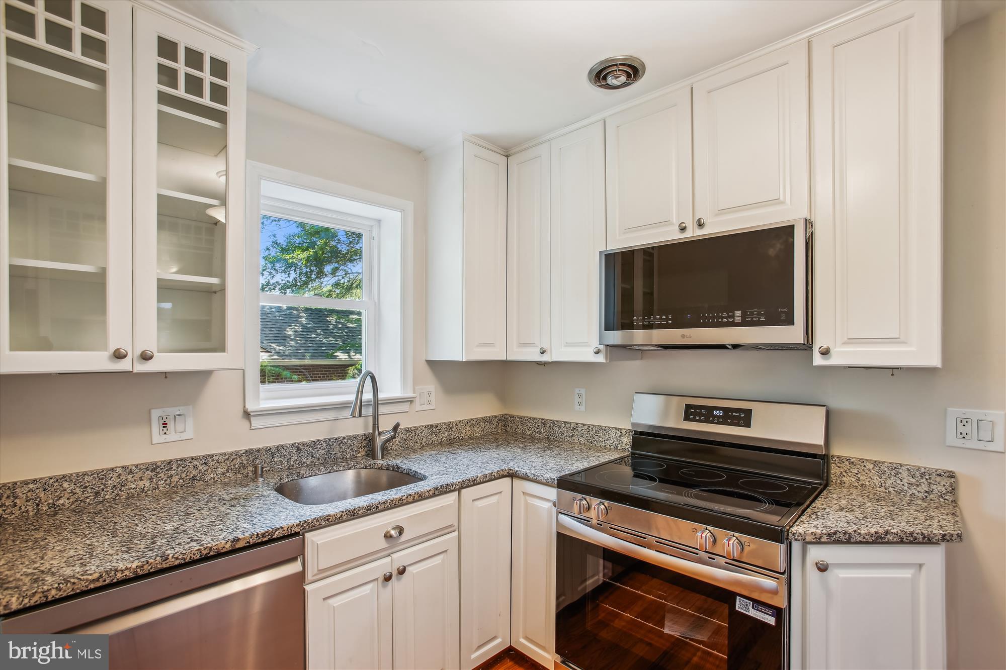 5909 FREDERICK STREET