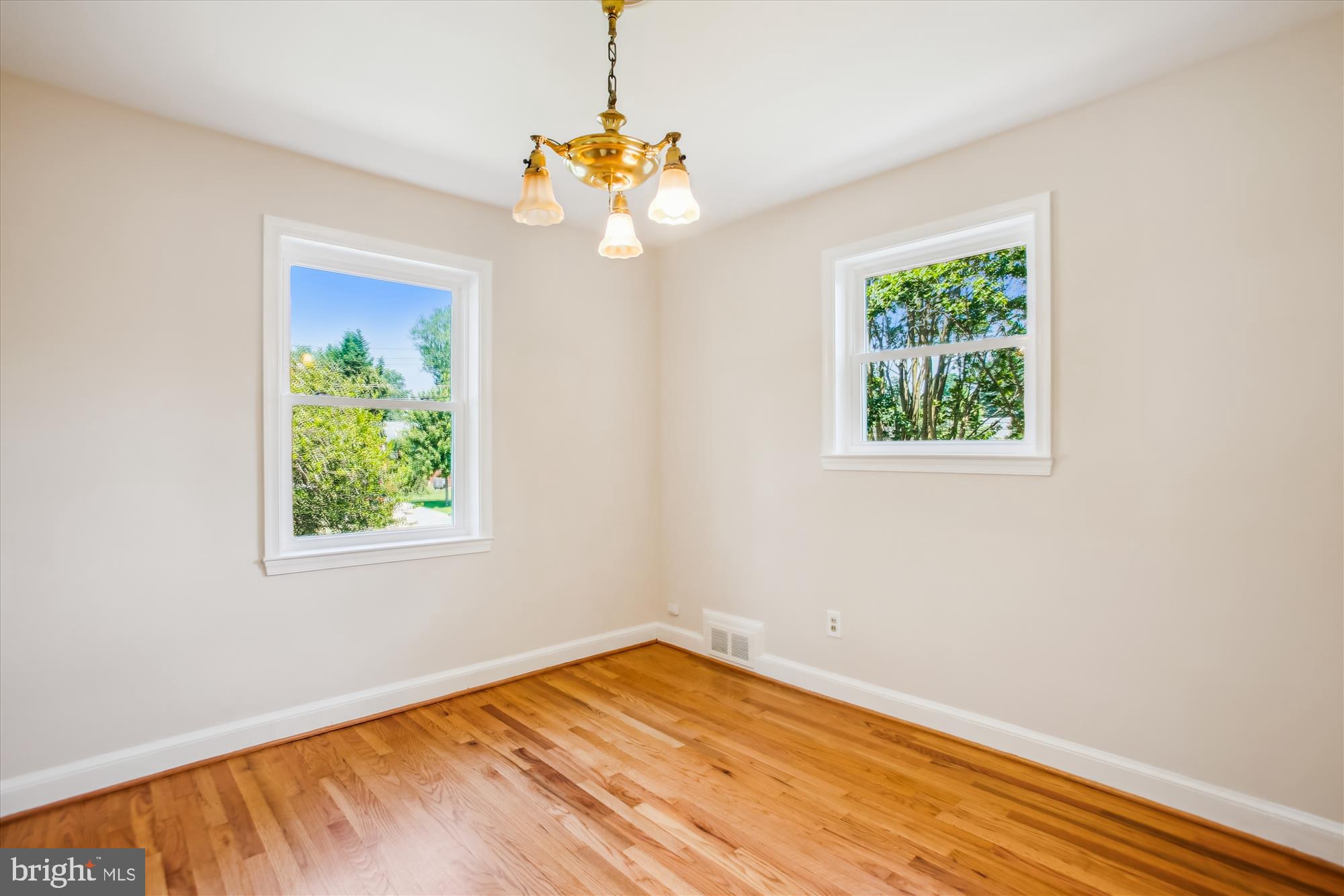 5909 FREDERICK STREET