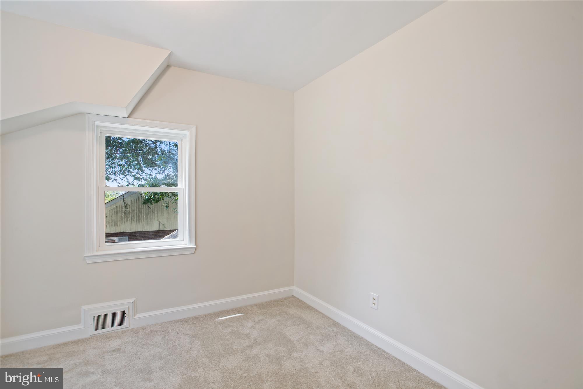 5909 FREDERICK STREET