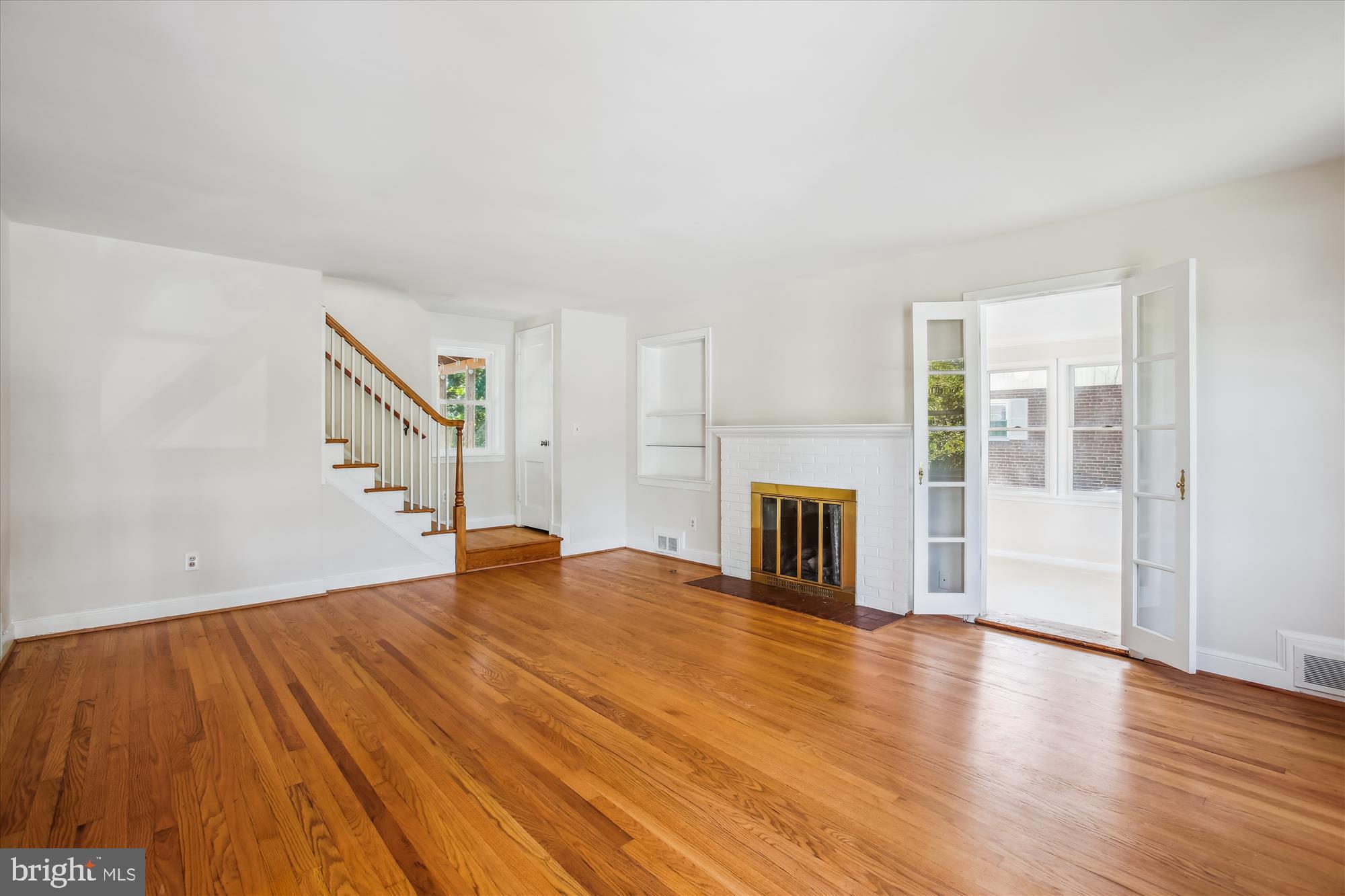 5909 FREDERICK STREET