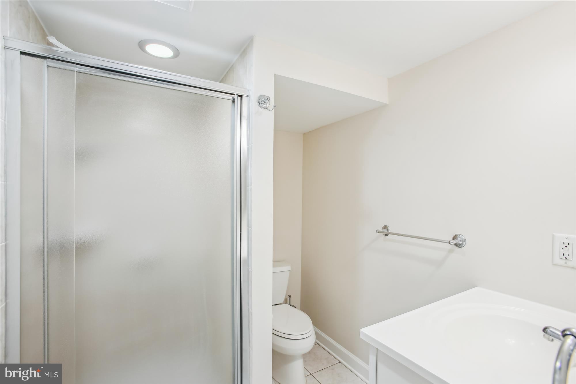 5909 FREDERICK STREET