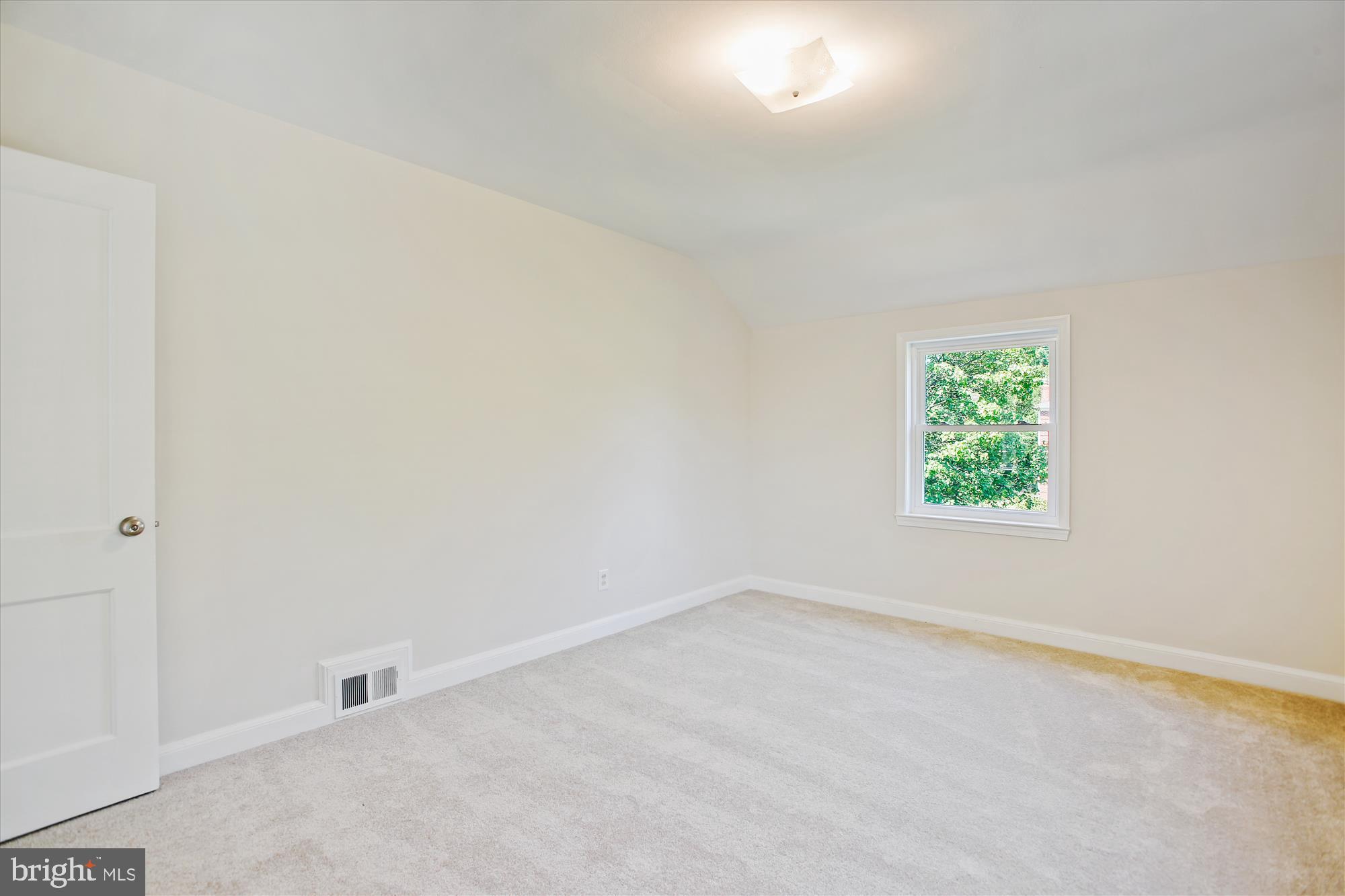 5909 FREDERICK STREET