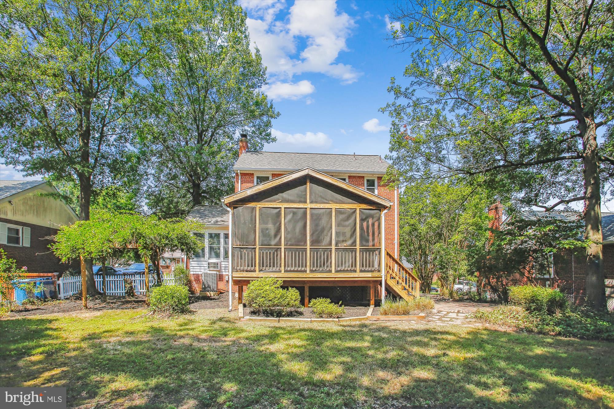 5909 FREDERICK STREET