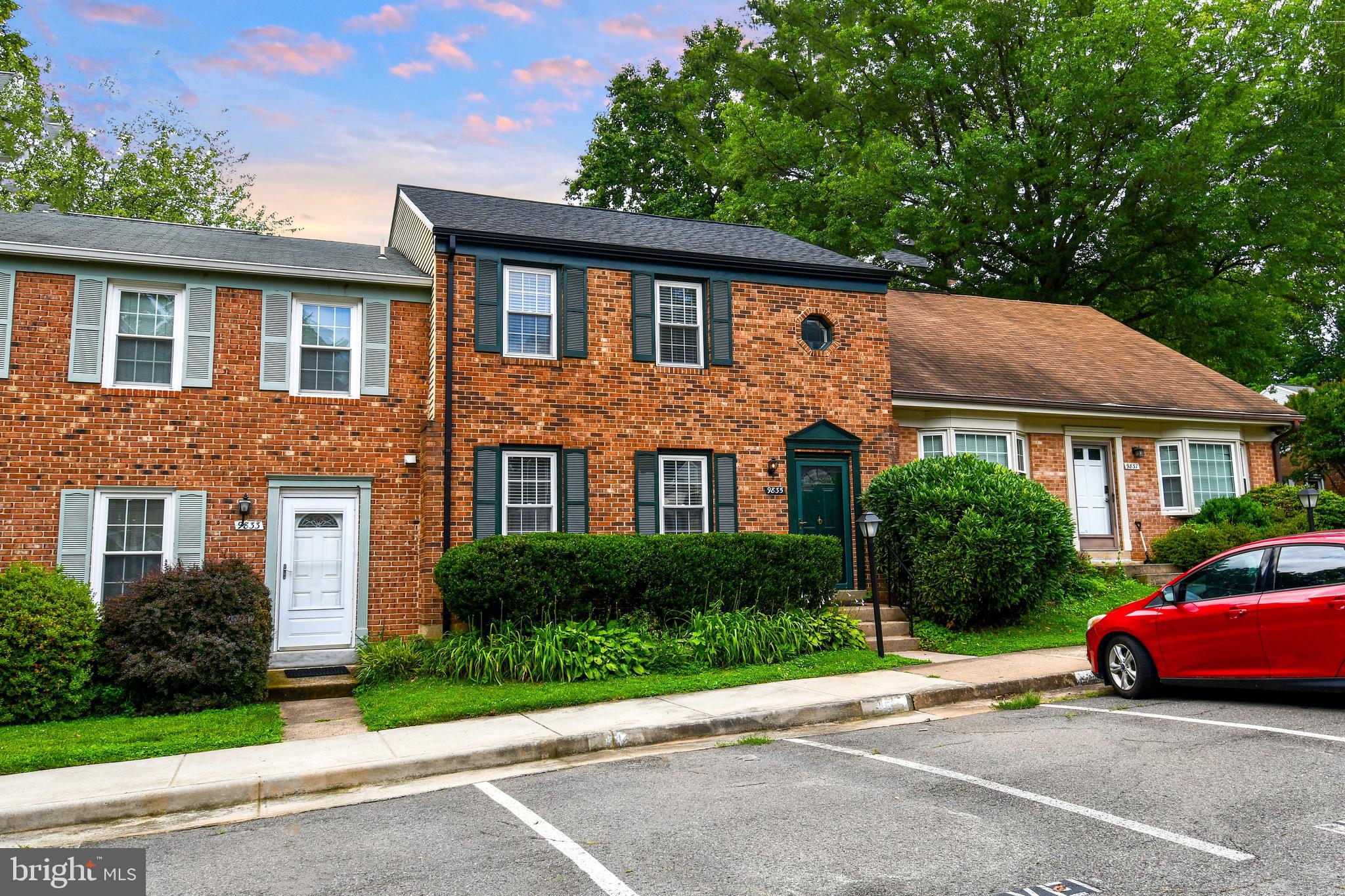 9835 SAINT CLOUD COURT