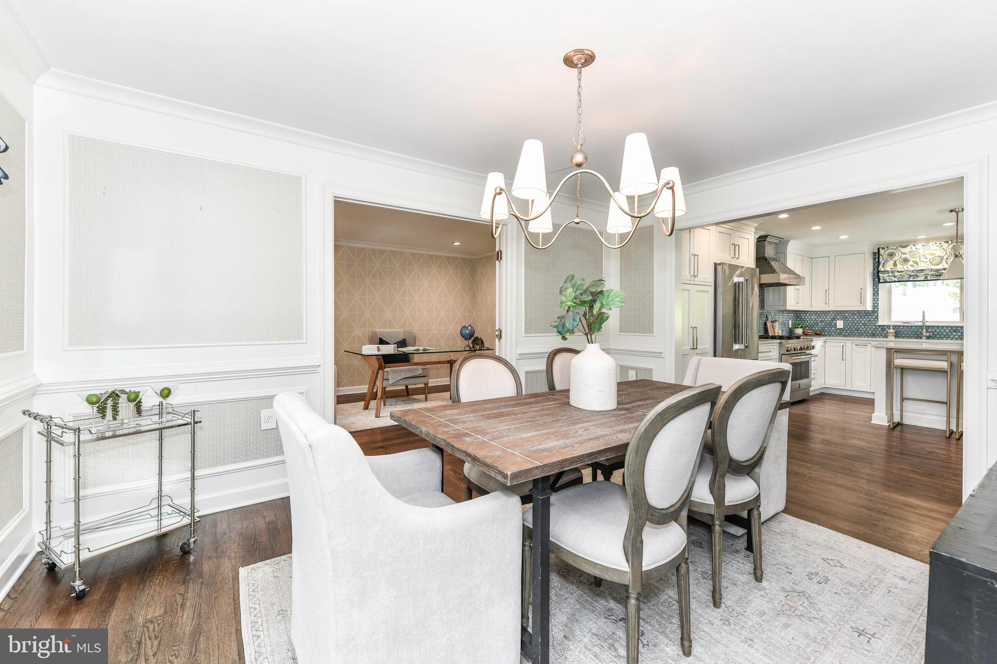 810 HICKORY VALE LANE