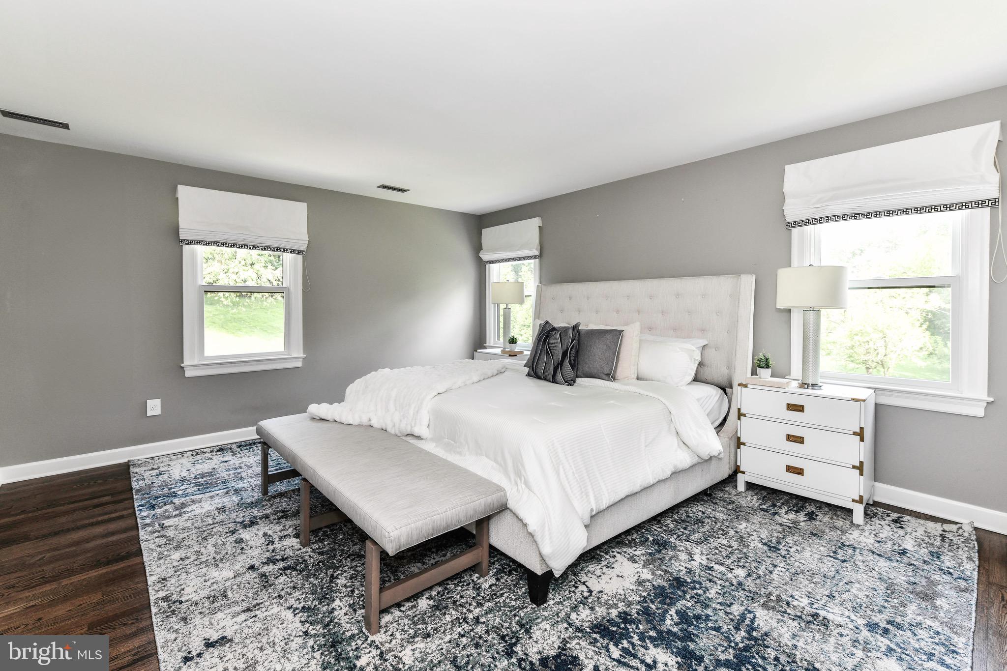 810 HICKORY VALE LANE