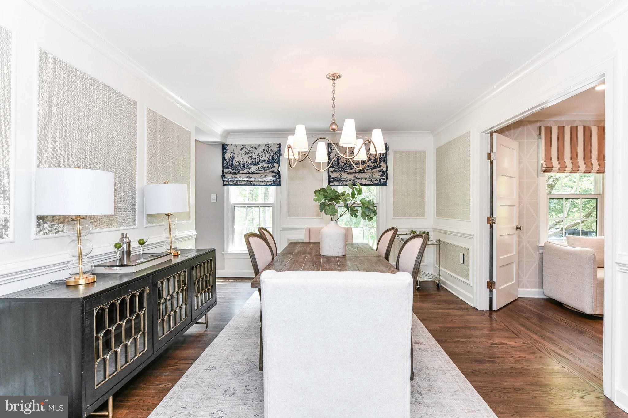 810 HICKORY VALE LANE