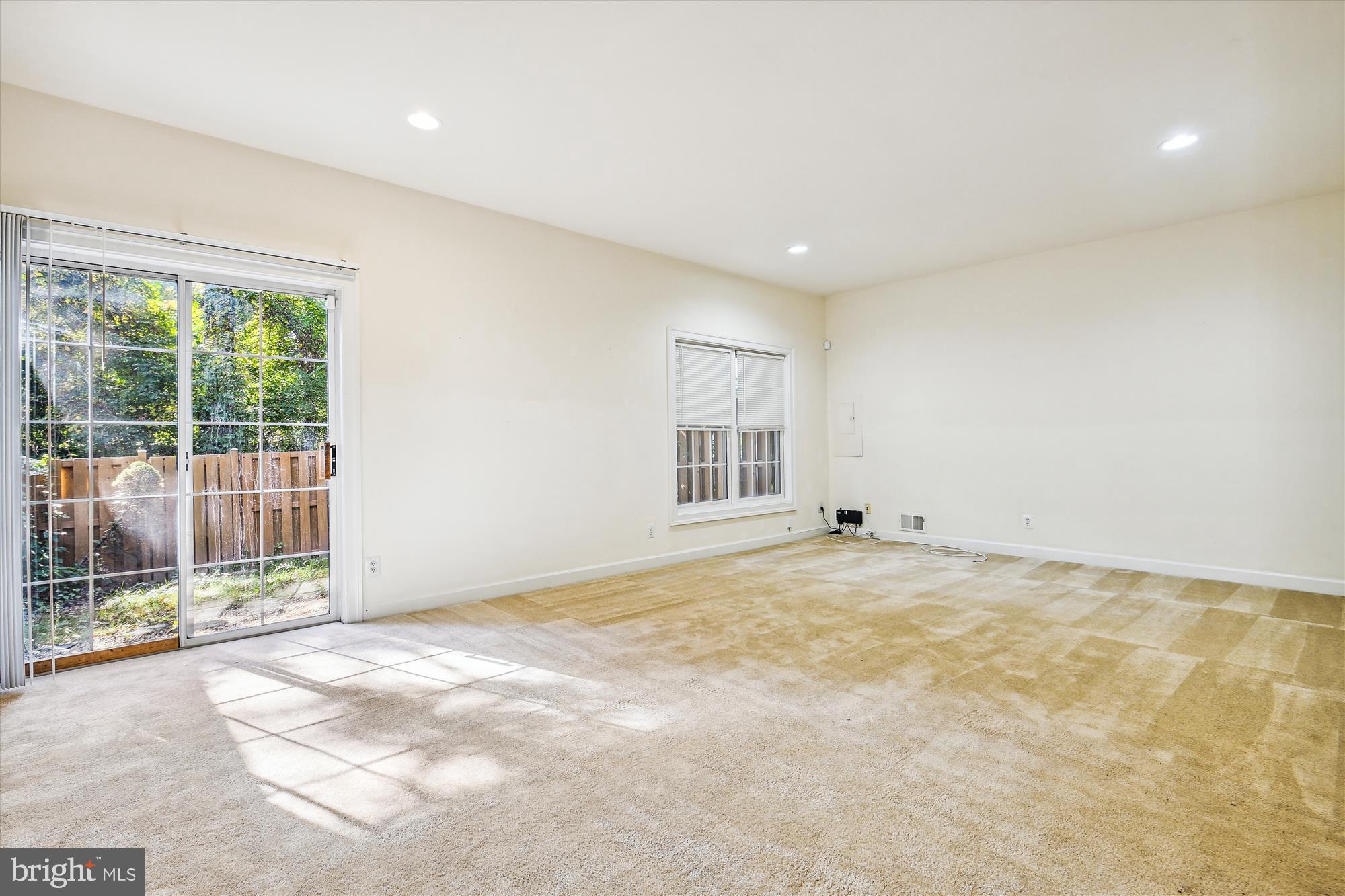 9508 LAGERSFIELD CIRCLE