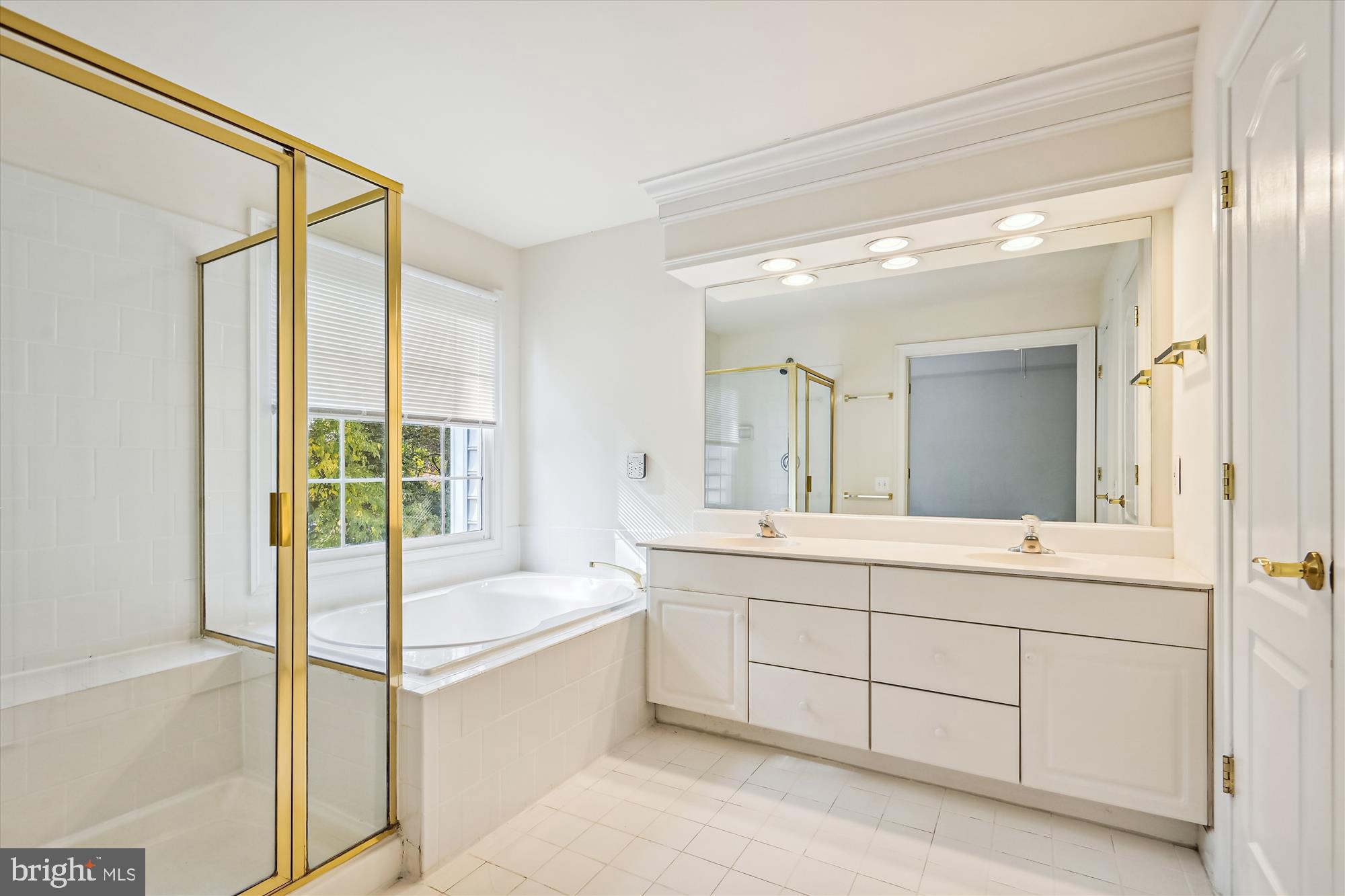 9508 LAGERSFIELD CIRCLE