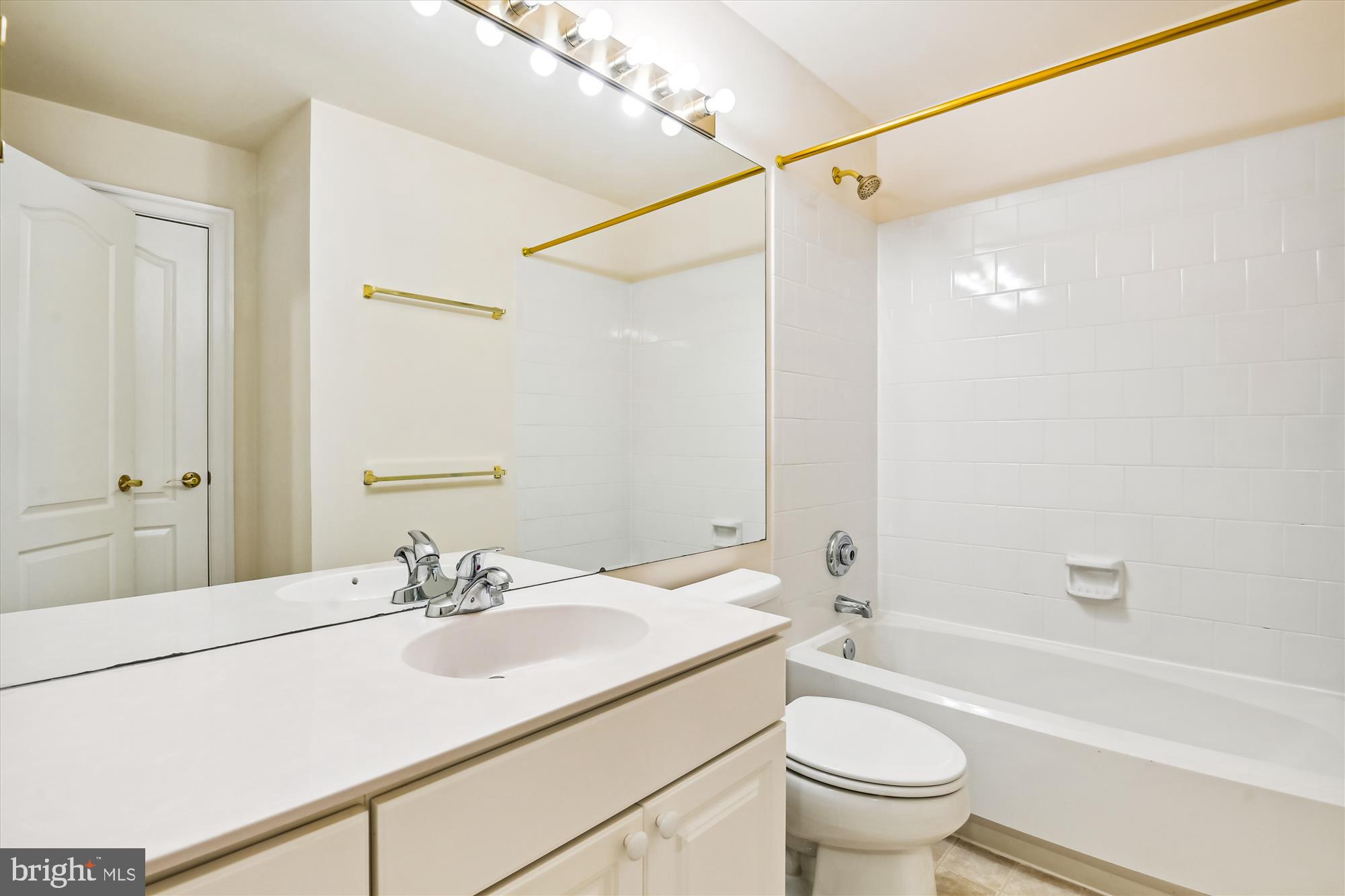 9508 LAGERSFIELD CIRCLE