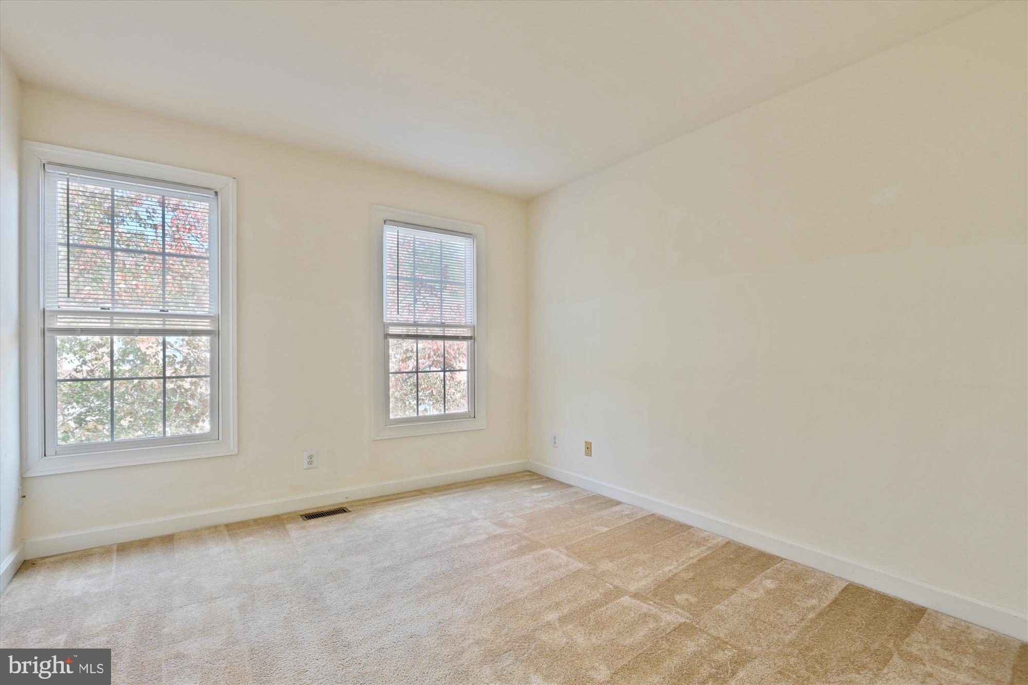 9508 LAGERSFIELD CIRCLE