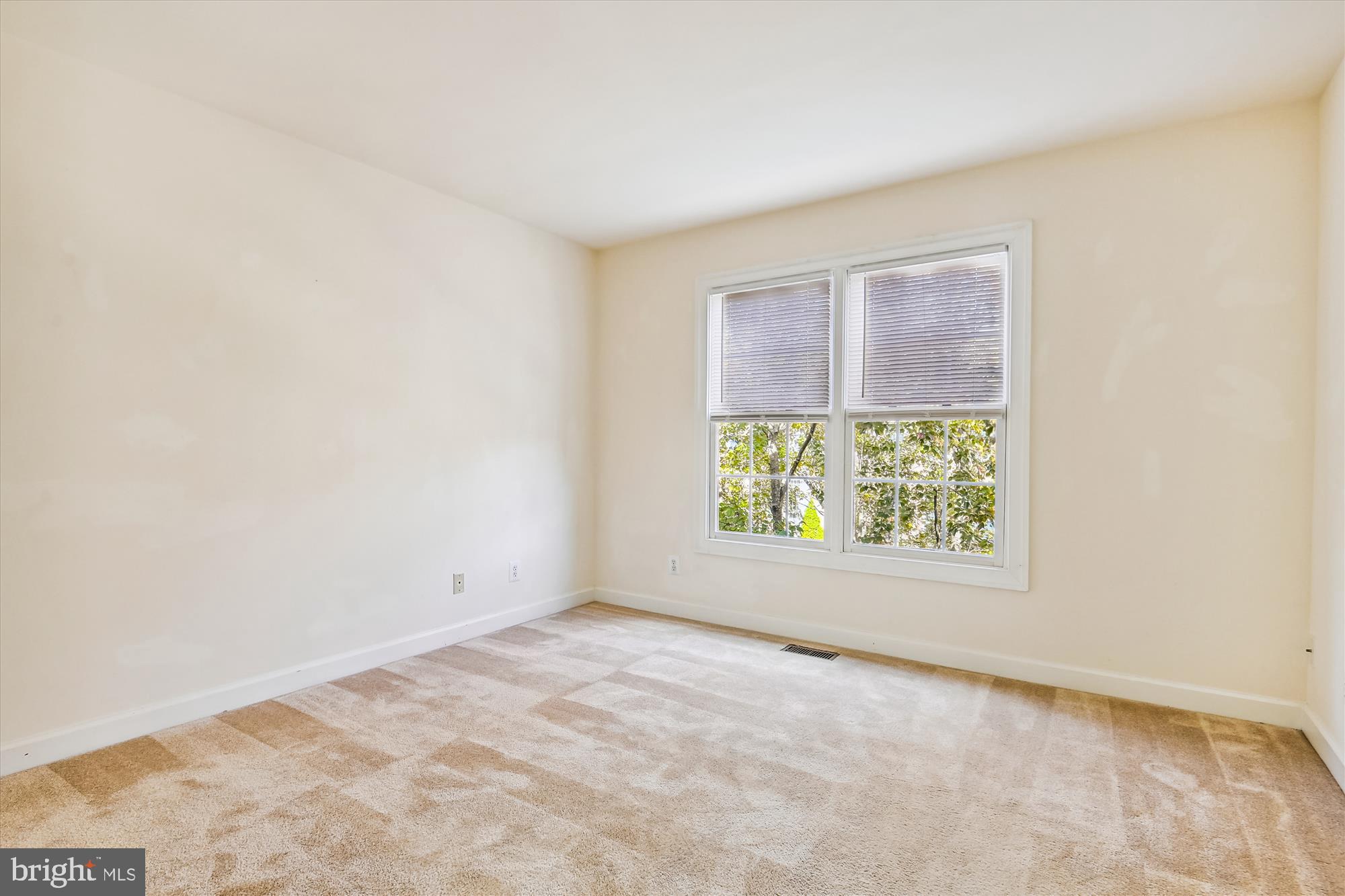 9508 LAGERSFIELD CIRCLE