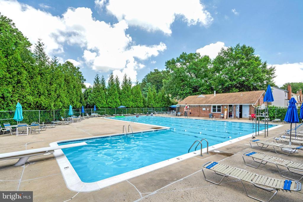 7829 BUTTERFIELD LANE