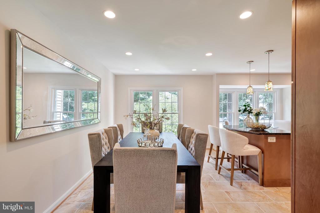 7829 BUTTERFIELD LANE