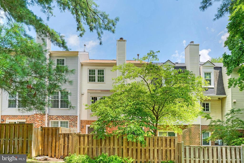 7829 BUTTERFIELD LANE