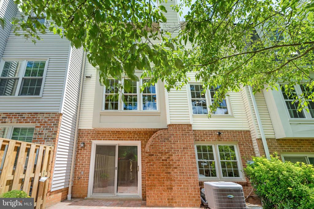 7829 BUTTERFIELD LANE