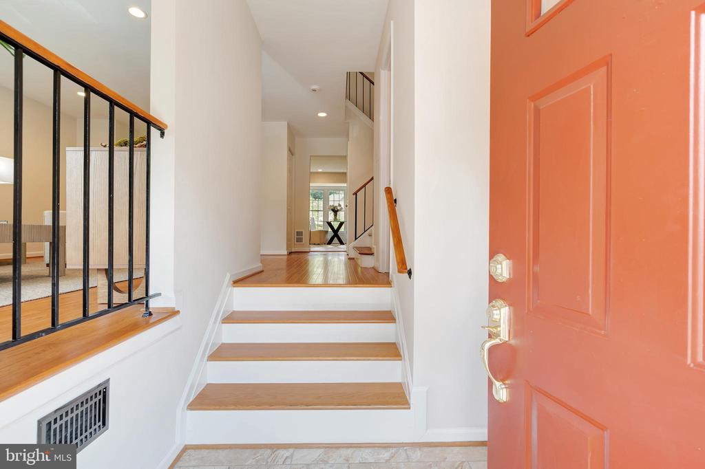 7829 BUTTERFIELD LANE