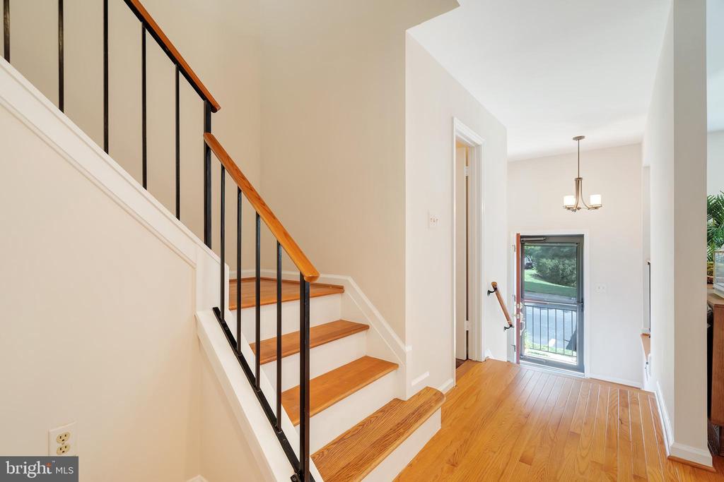 7829 BUTTERFIELD LANE