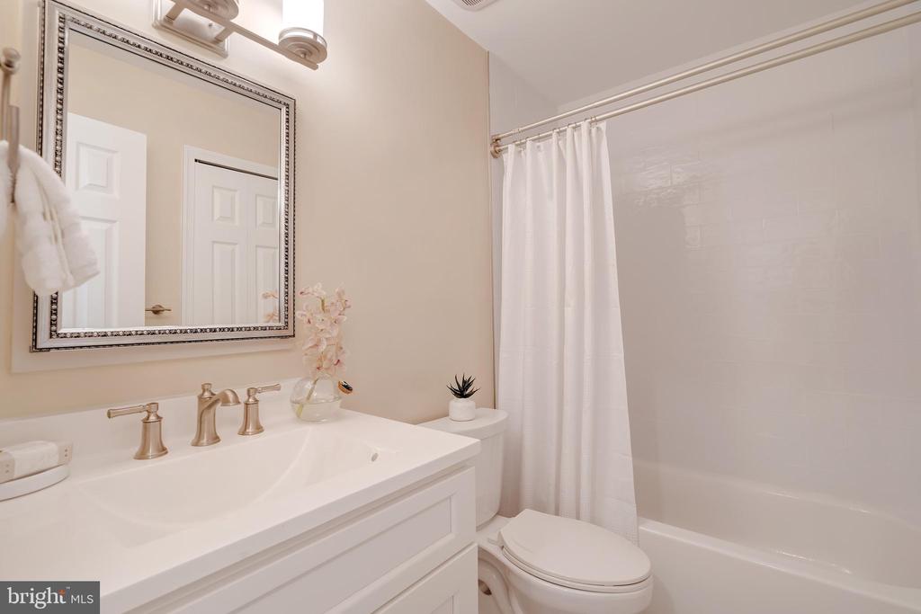 7829 BUTTERFIELD LANE