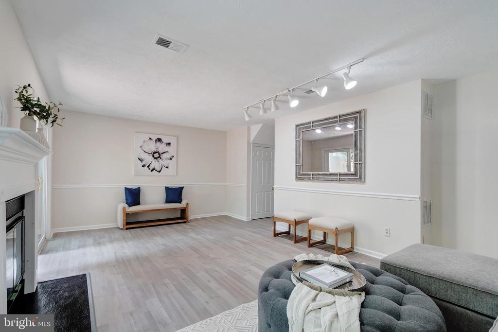 7829 BUTTERFIELD LANE
