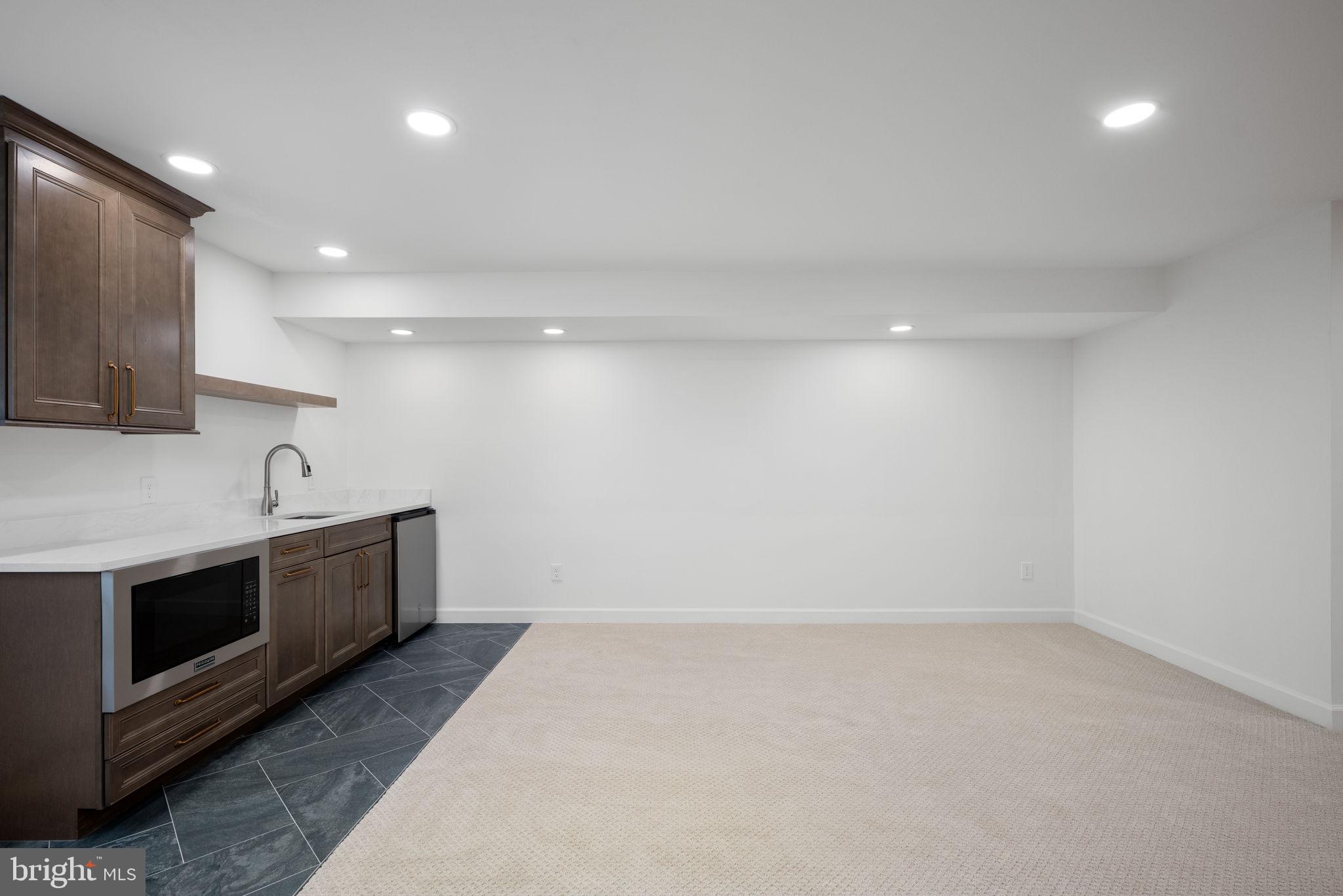 1200 ALEXANDRIA AVENUE