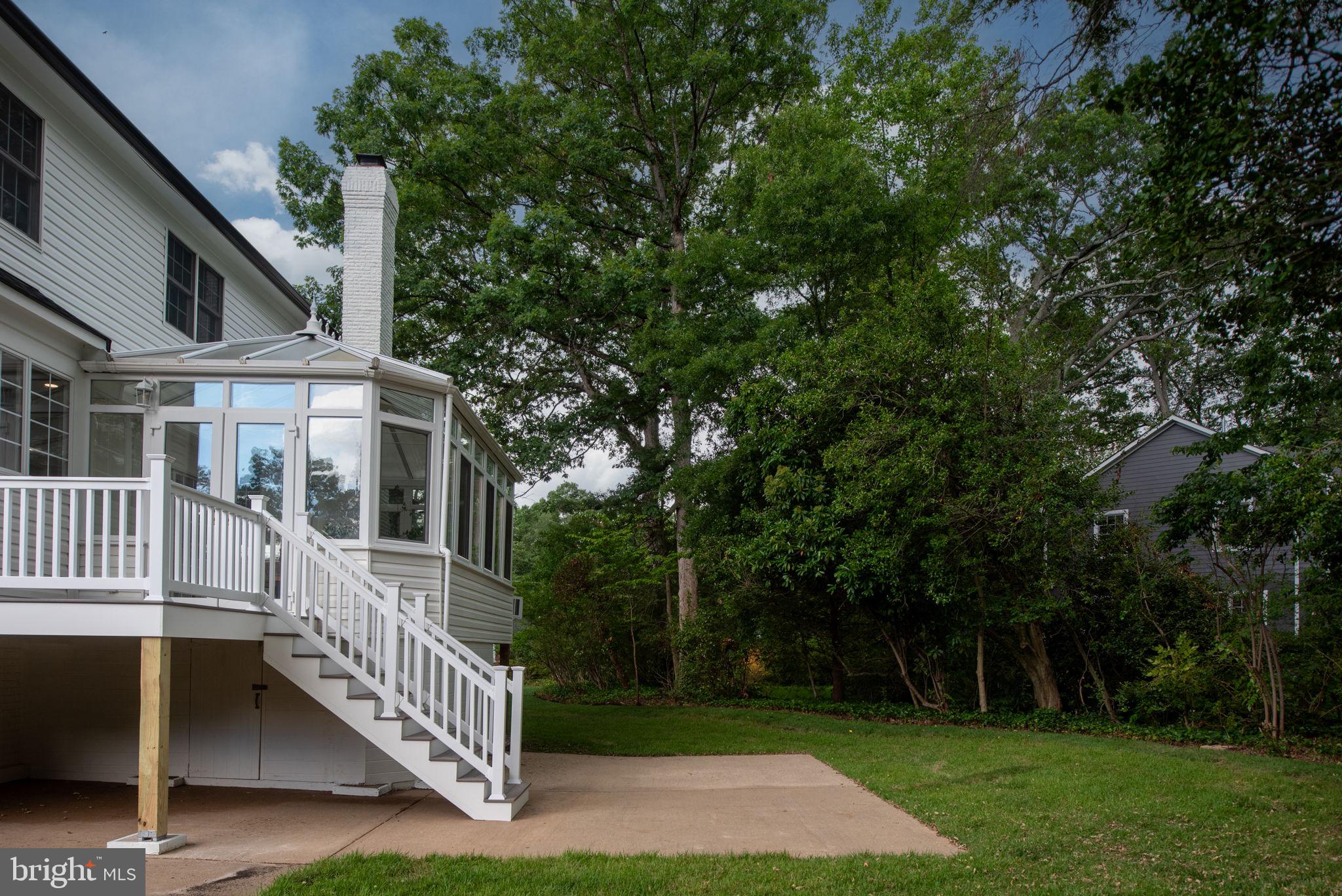 1200 ALEXANDRIA AVENUE