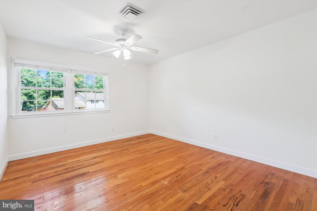8407 BREWSTER DRIVE