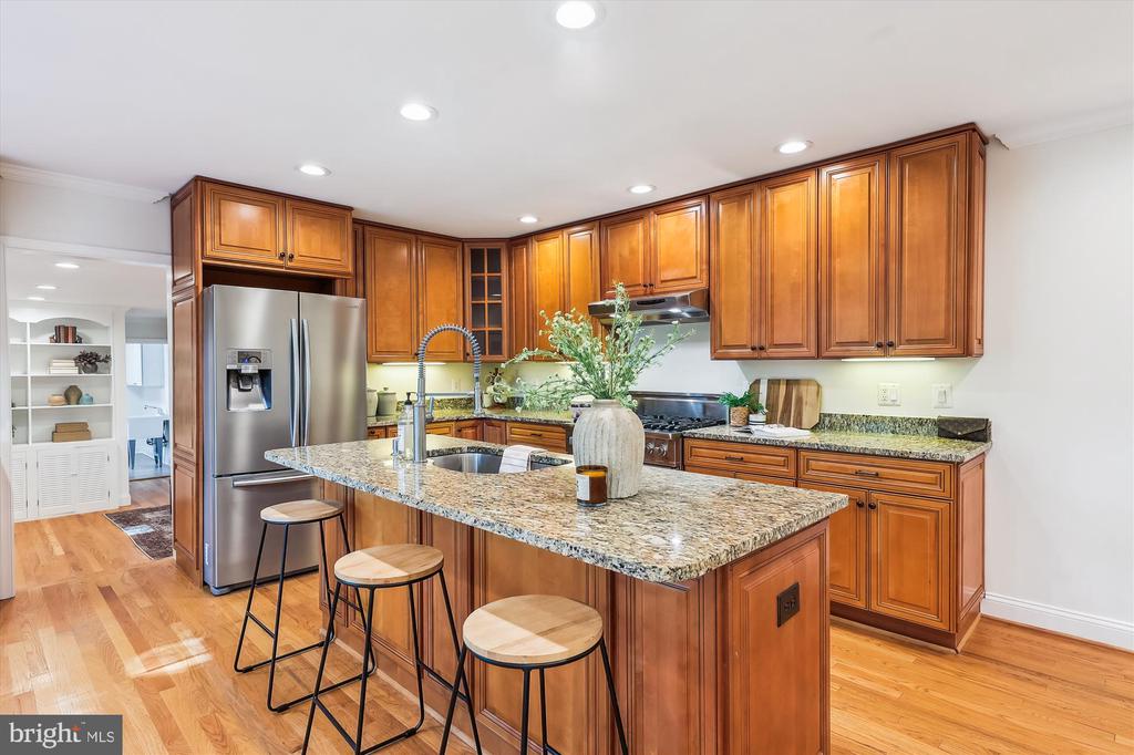 8407 BREWSTER DRIVE