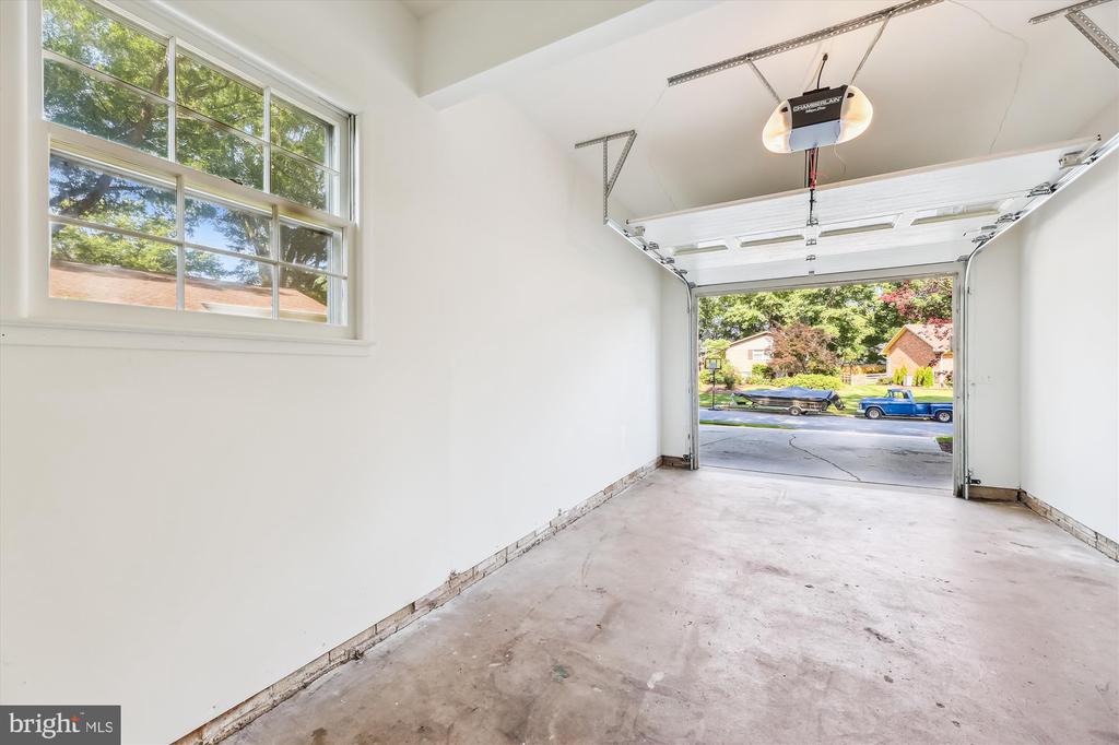 8407 BREWSTER DRIVE