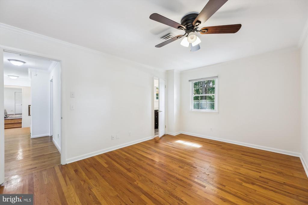 8407 BREWSTER DRIVE