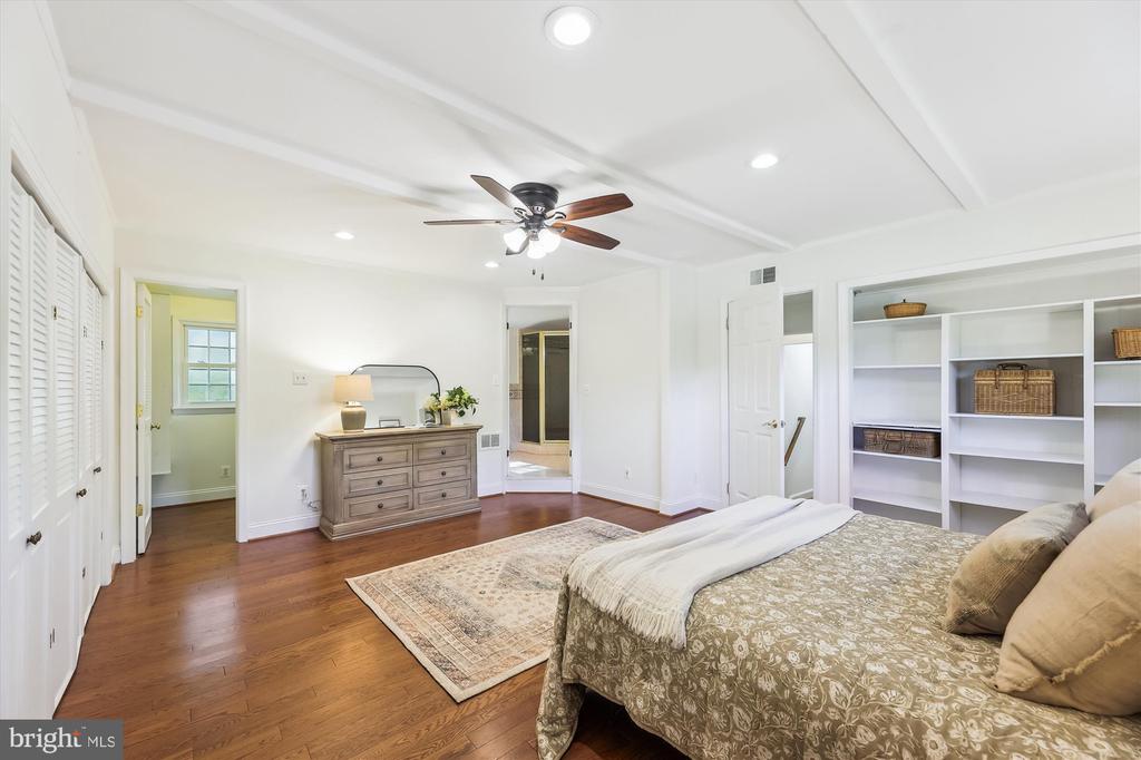 8407 BREWSTER DRIVE