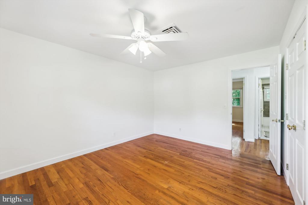 8407 BREWSTER DRIVE