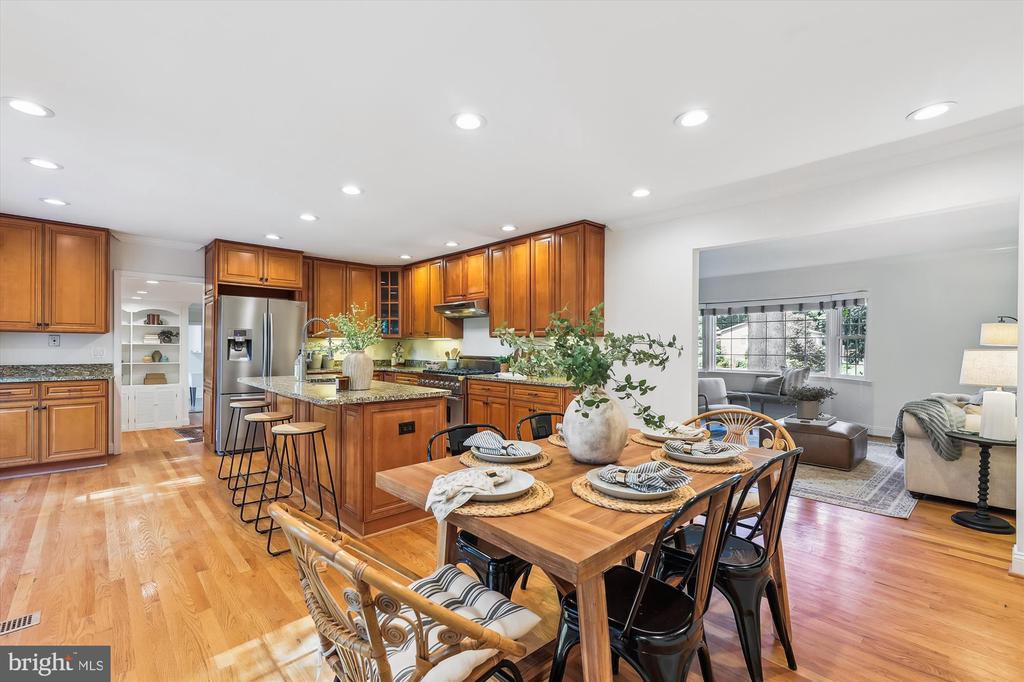 8407 BREWSTER DRIVE