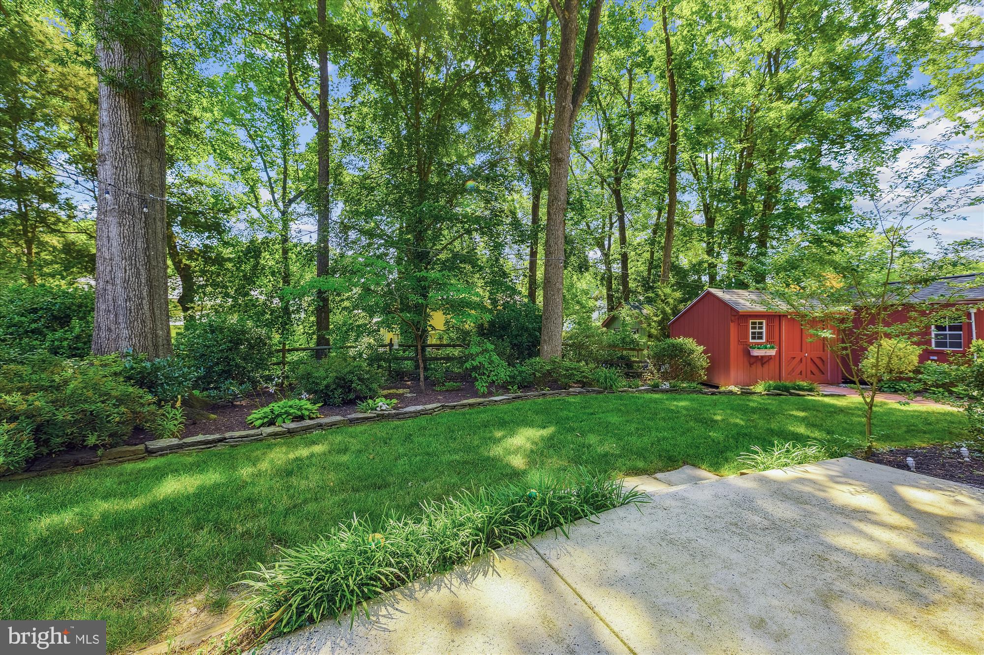 8407 BREWSTER DRIVE