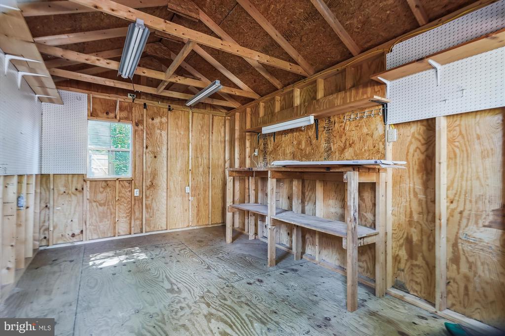 8407 BREWSTER DRIVE