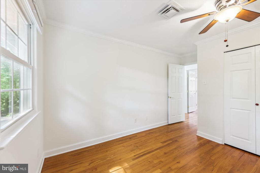 8407 BREWSTER DRIVE